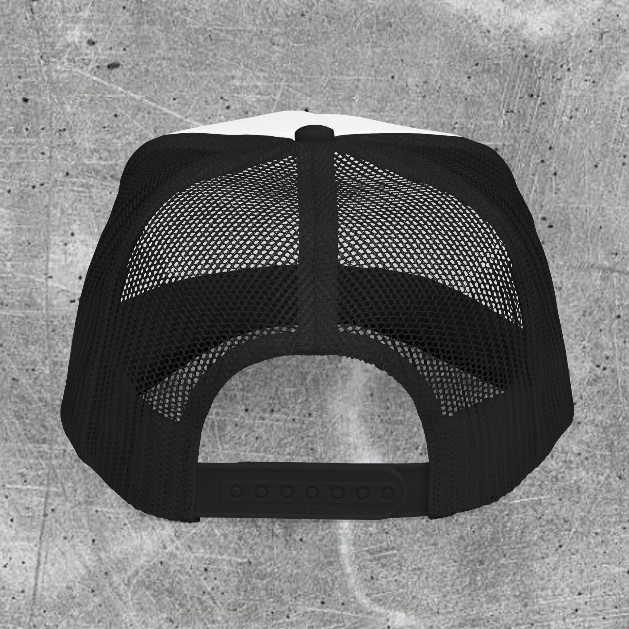 AURA TRUCKER HAT